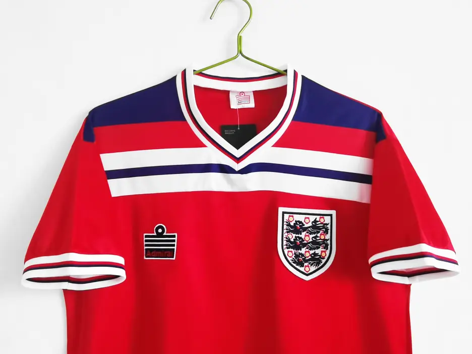 イングランド代表 アウェイ 1982  ユニフォーム レトロ 半袖Ｔシャツ