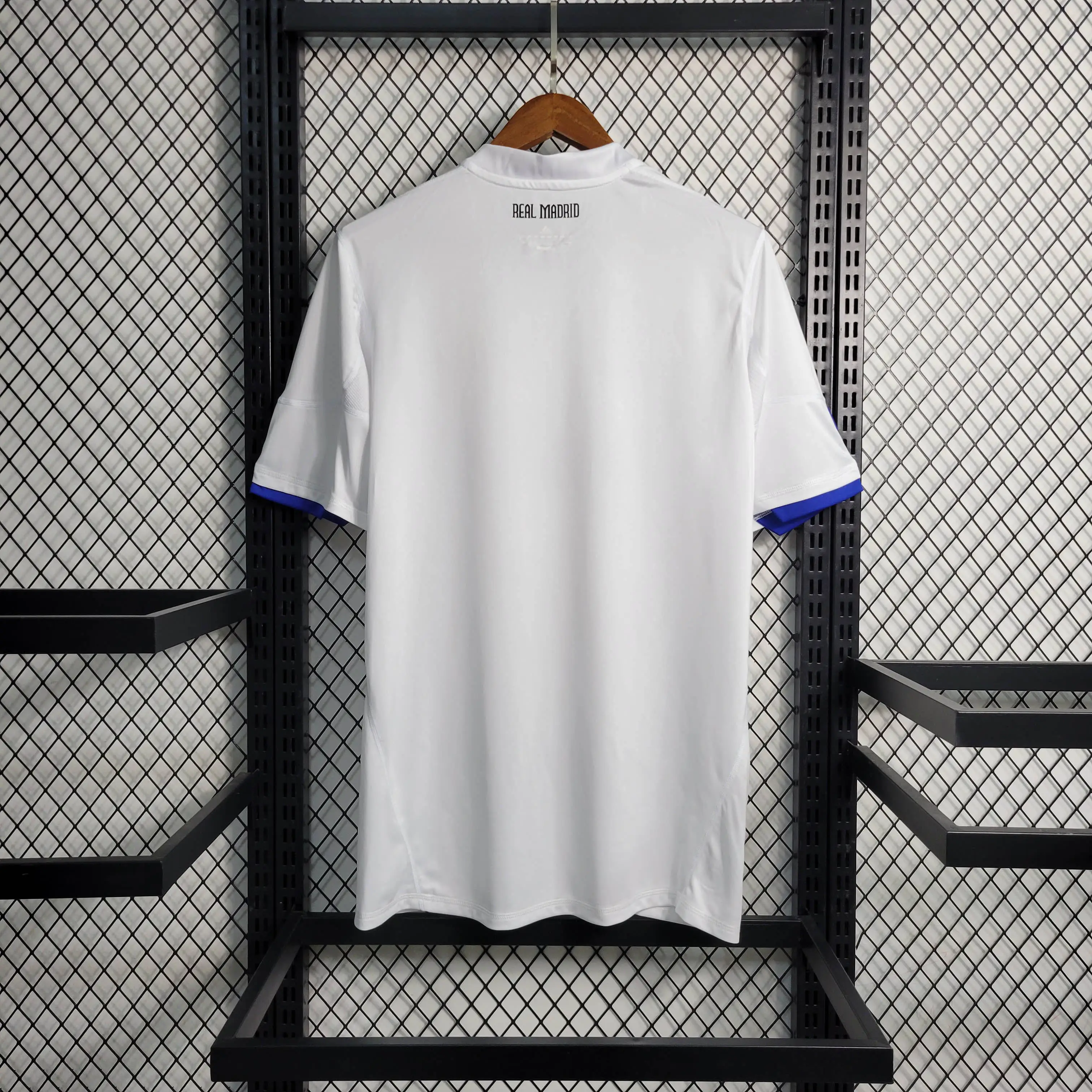 レアル·マドリード ホーム  2010/2011 ユニフォーム レトロ Ｔシャツ