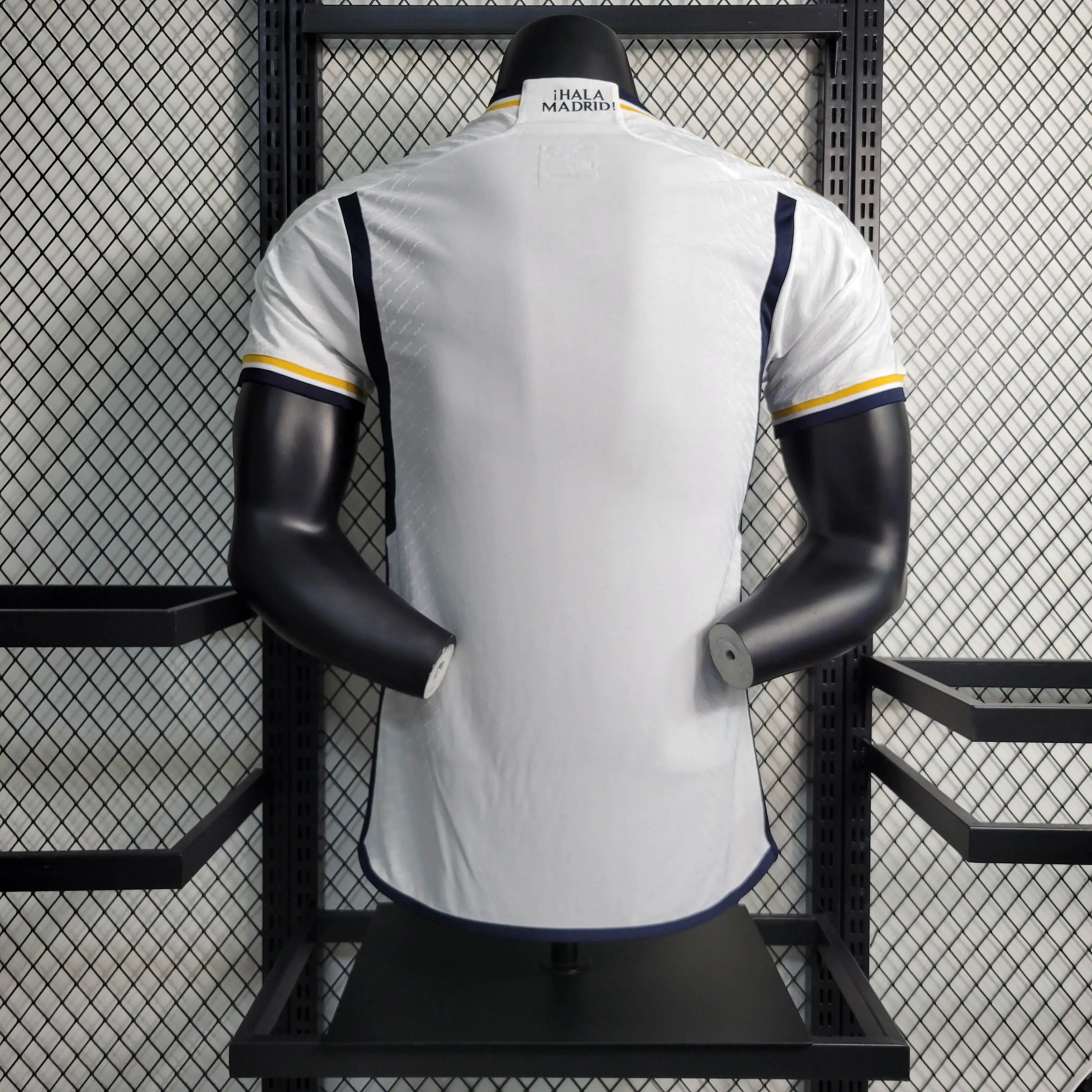 レアル·マドリード ホーム 2023/2024 プレーヤーバージョン Ｔシャツ